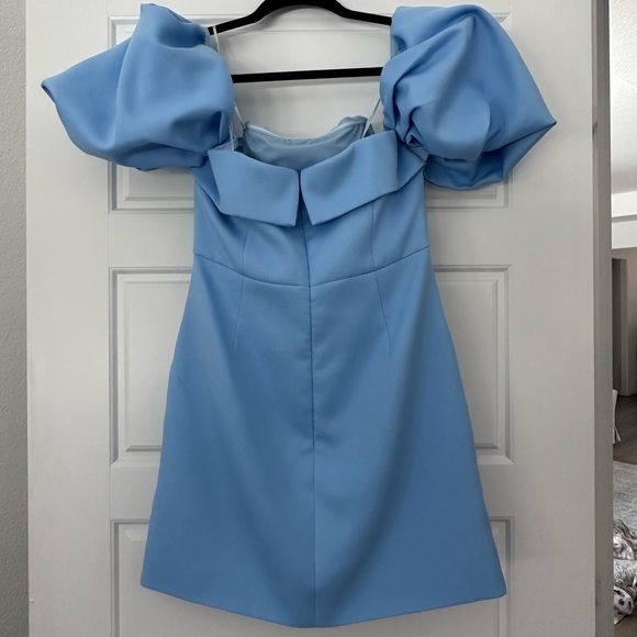ELLIATT Palladium Dress in Sky Blue - Picture 3 of 4